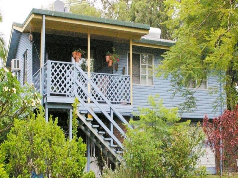 8 Simon Street, Deception Bay QLD 4508