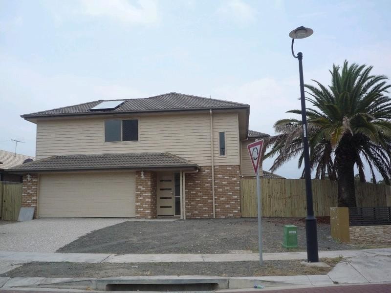 1/39 Amity Drive, Rothwell QLD 4022