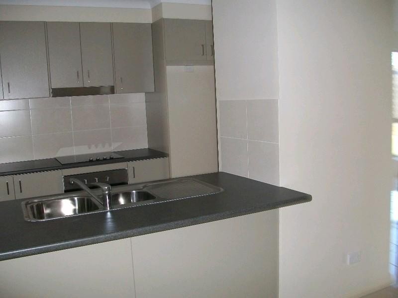 1/39 Amity Drive, Rothwell QLD 4022