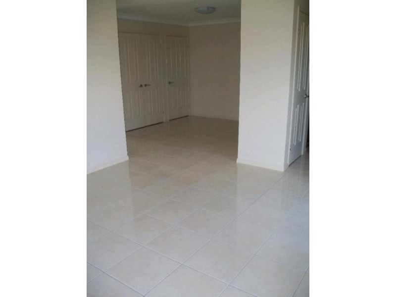 1/39 Amity Drive, Rothwell QLD 4022