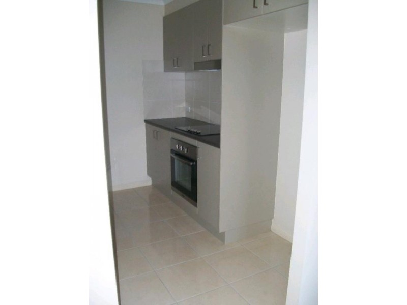 2/39 Amity Drive, Rothwell QLD 4022