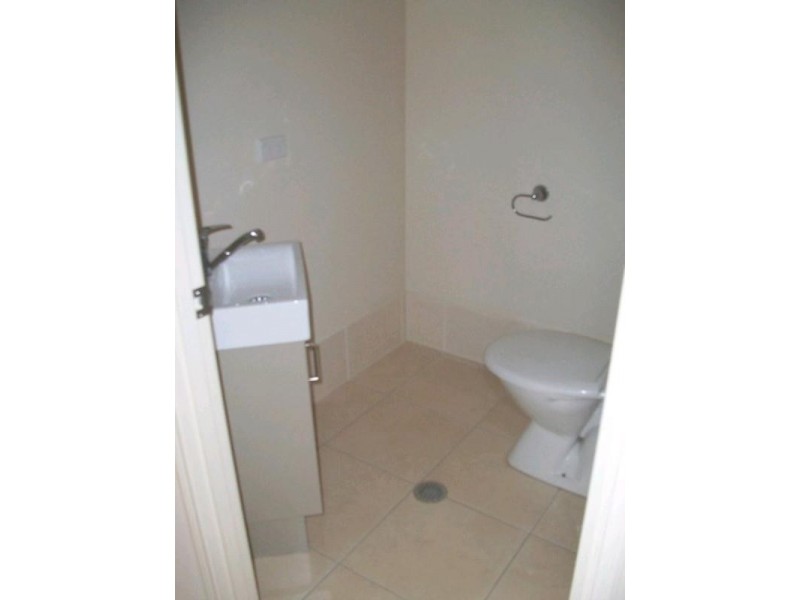 2/39 Amity Drive, Rothwell QLD 4022