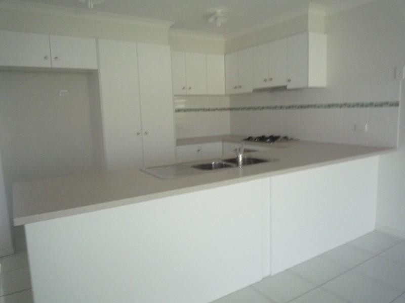 8 Peggy Drive, Bellmere QLD 4510