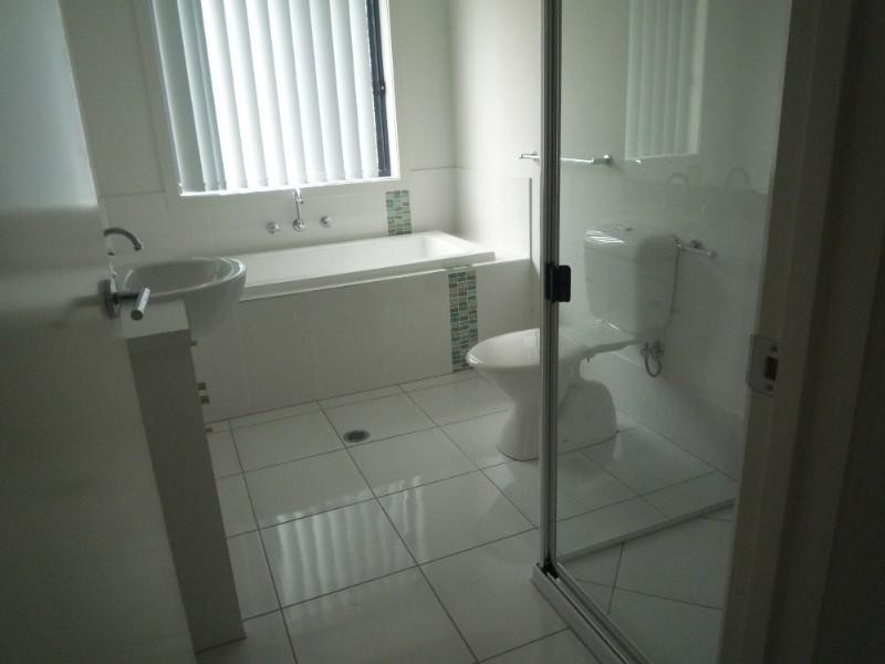 8 Peggy Drive, Bellmere QLD 4510