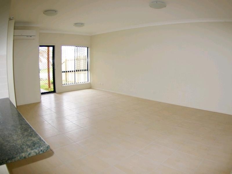 15a Eugenia Avenue, Rothwell QLD 4022