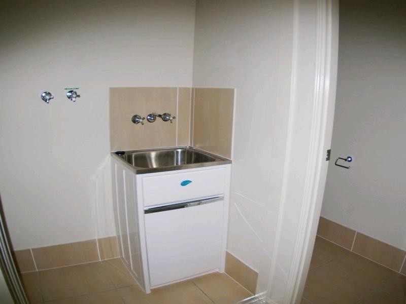 15a Eugenia Avenue, Rothwell QLD 4022