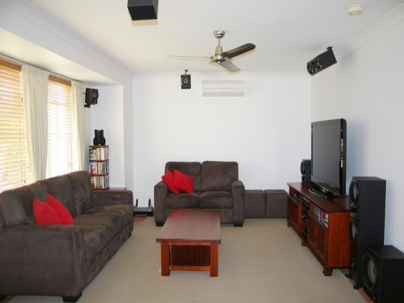 7 Pauline Court, Deception Bay QLD 4508