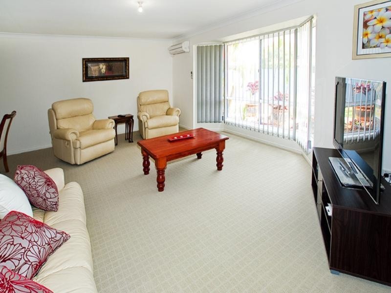 20 Linthaven Drive, Rothwell QLD 4022