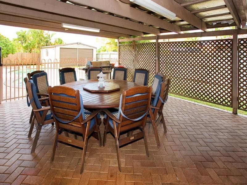 20 Linthaven Drive, Rothwell QLD 4022