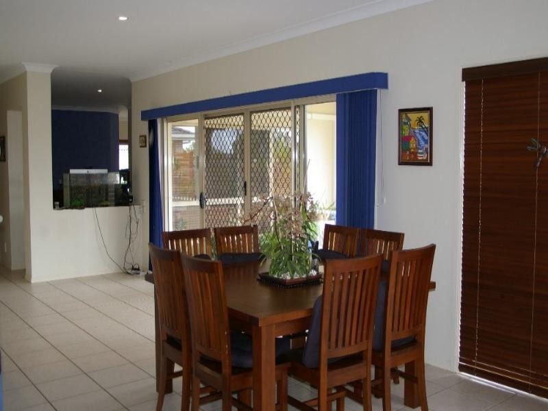 6 Cadell Crescent, Rothwell QLD 4022