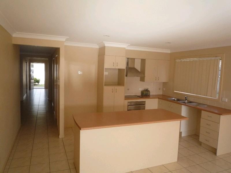 8 Radiata Court, Morayfield QLD 4506