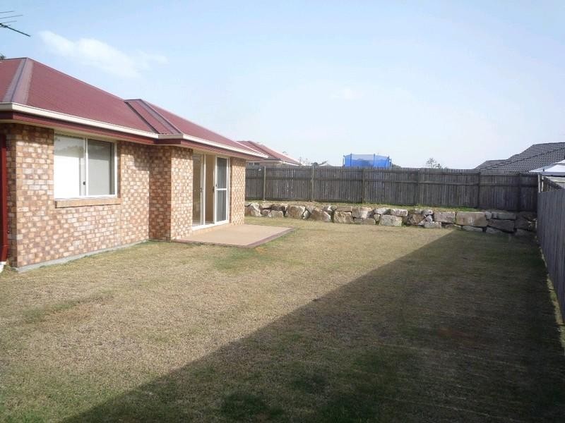 8 Radiata Court, Morayfield QLD 4506