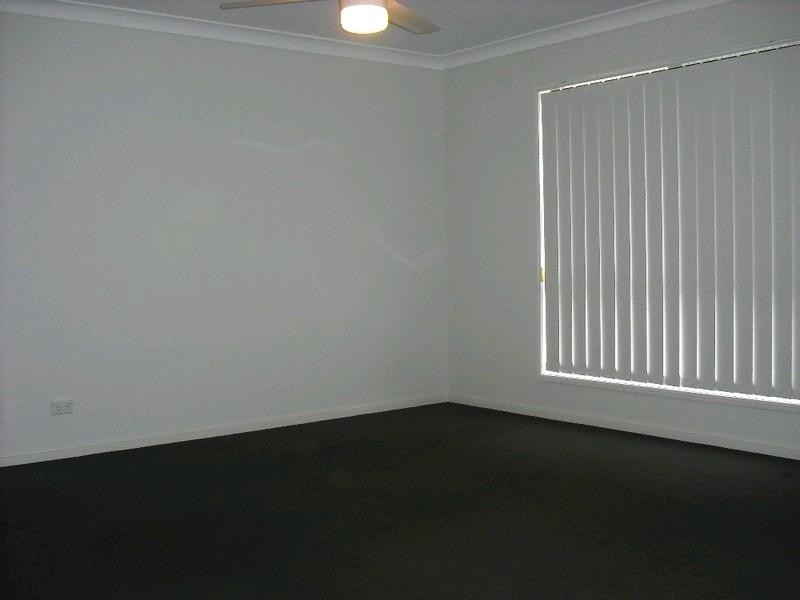 26 Hubner Drive, Rothwell QLD 4022