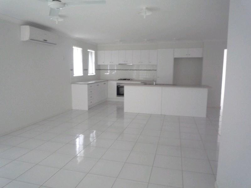 13 Peggy Street, Bellmere QLD 4510