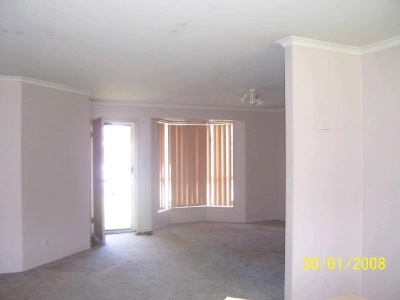 25 Lipscombe Road, Deception Bay QLD 4508