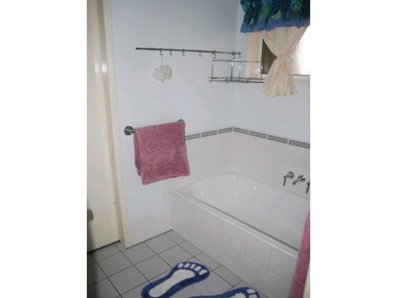 1 Caitlin Court, Deception Bay QLD 4508