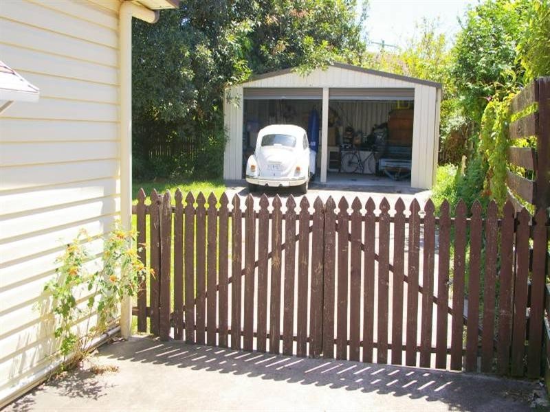 8 Airlie Avenue, Deception Bay QLD 4508