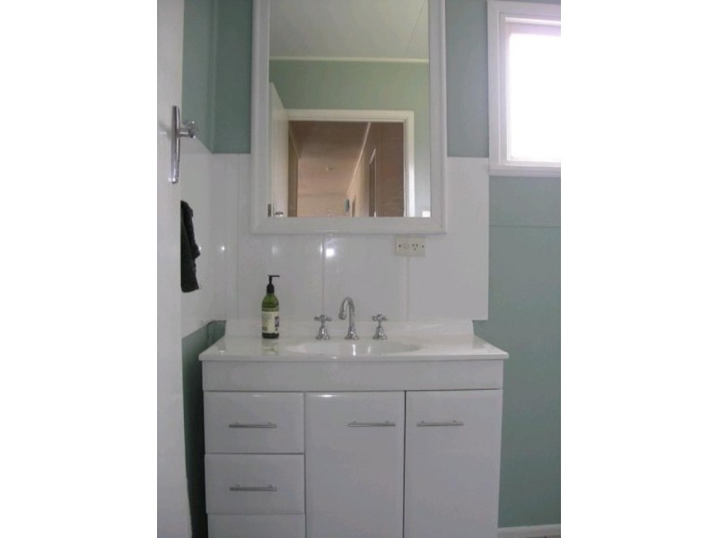 35 Captain Cook Parade, Deception Bay QLD 4508