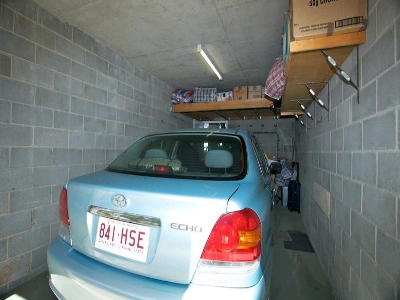 2/186 Prince Edward Parade, Scarborough QLD 4020