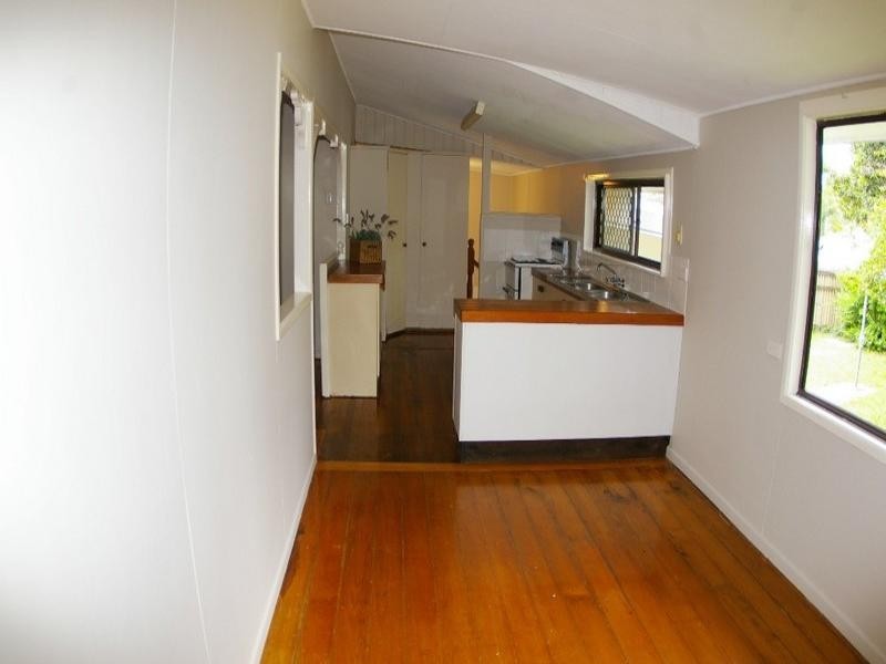 12 Lawnhill Avenue, Deception Bay QLD 4508