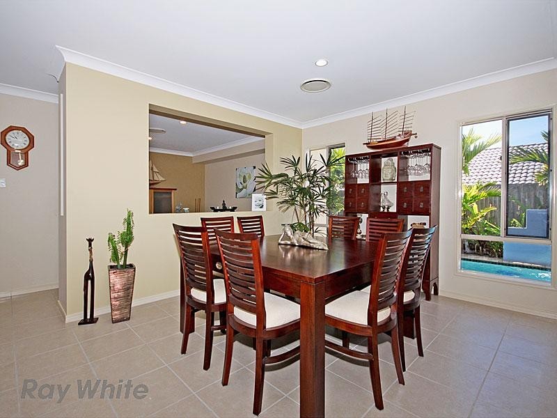 24 Amity Drive, Rothwell QLD 4022