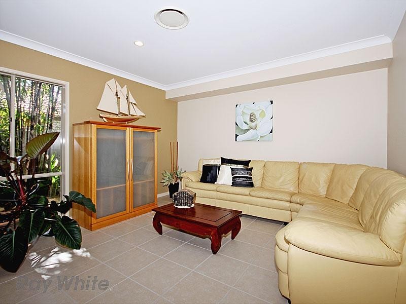 24 Amity Drive, Rothwell QLD 4022