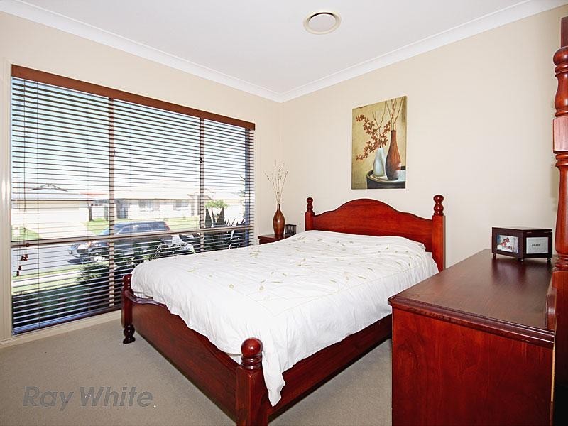 24 Amity Drive, Rothwell QLD 4022
