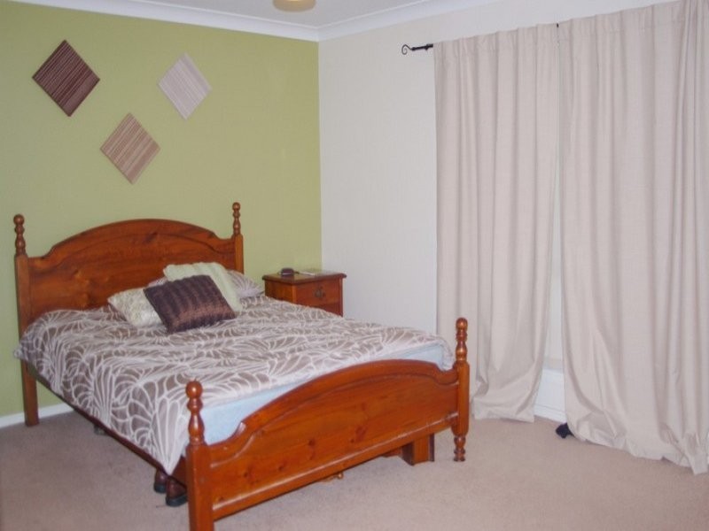 42 Cairns Crescent, Deception Bay QLD 4508