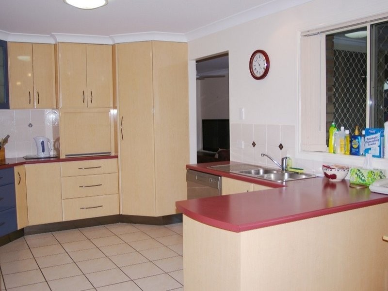 42 Cairns Crescent, Deception Bay QLD 4508