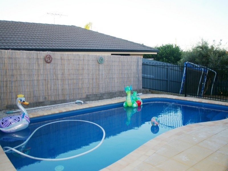 42 Cairns Crescent, Deception Bay QLD 4508