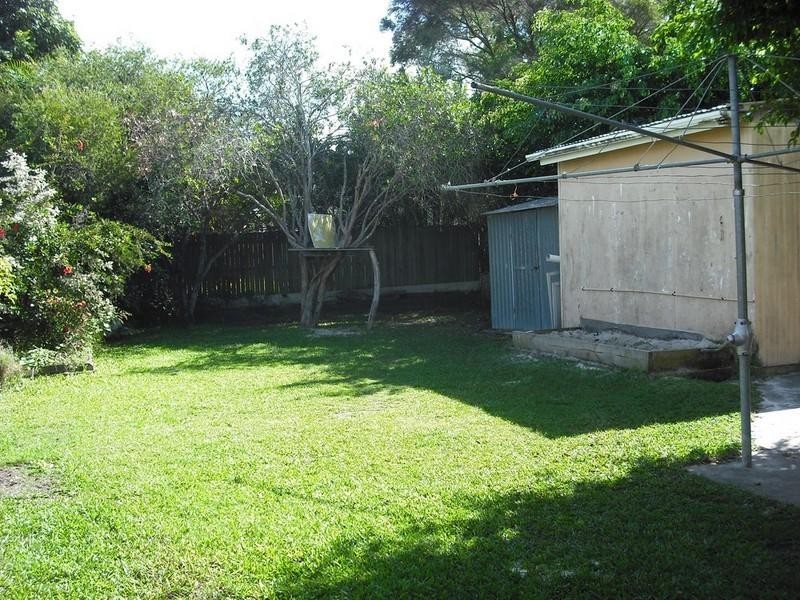 27 Spring Street, Deception Bay QLD 4508