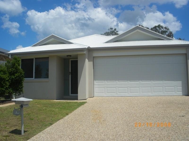 2/25 Lady Bowen Parade, Rothwell QLD 4022