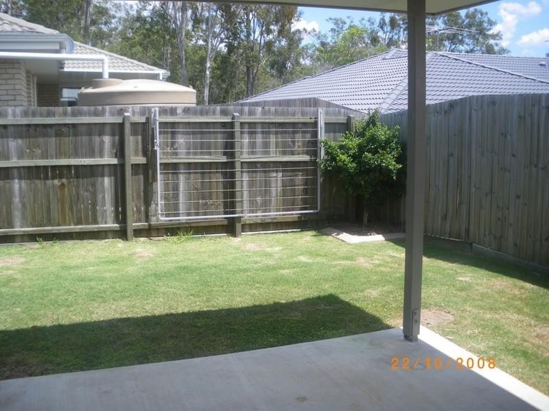 2/25 Lady Bowen Parade, Rothwell QLD 4022