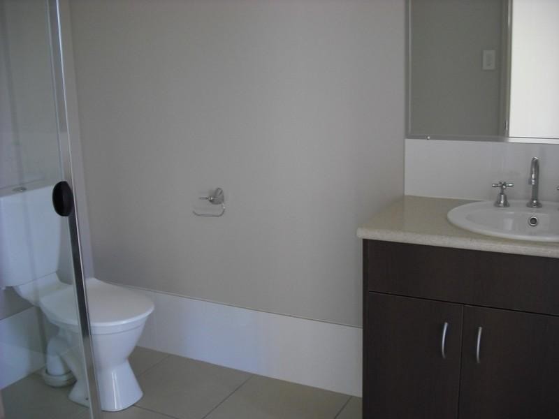 2 Outlook Court, Kallangur QLD 4503