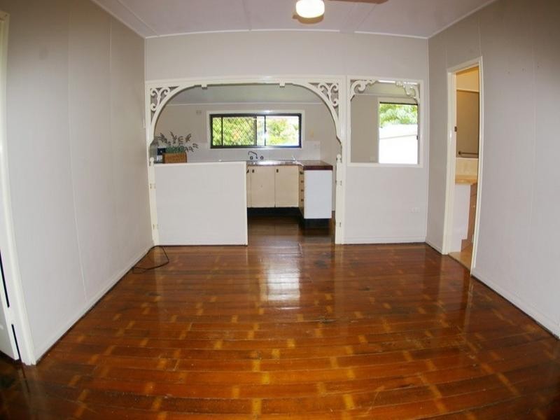 12 Lawnhill Avenue, Deception Bay QLD 4508