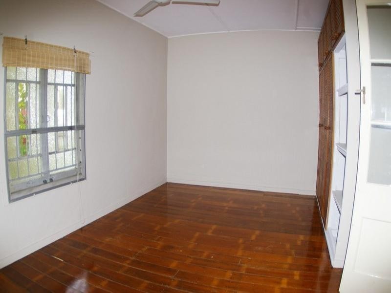 12 Lawnhill Avenue, Deception Bay QLD 4508