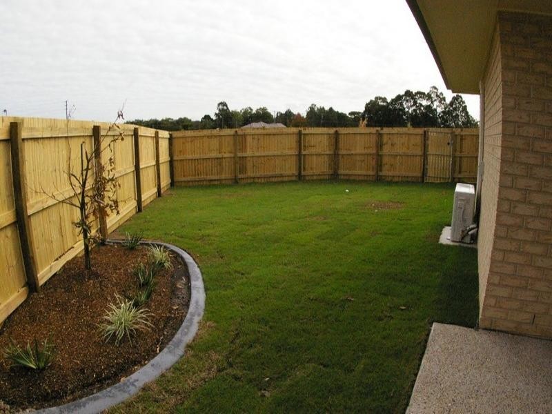 8 Kemp Street, Caboolture QLD 4510