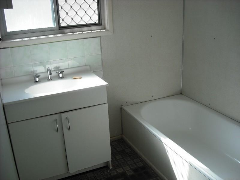 27 Spring Street, Deception Bay QLD 4508