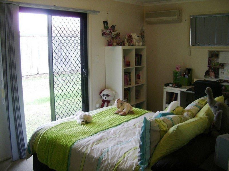 2 Cairns Crescent, Deception Bay QLD 4508