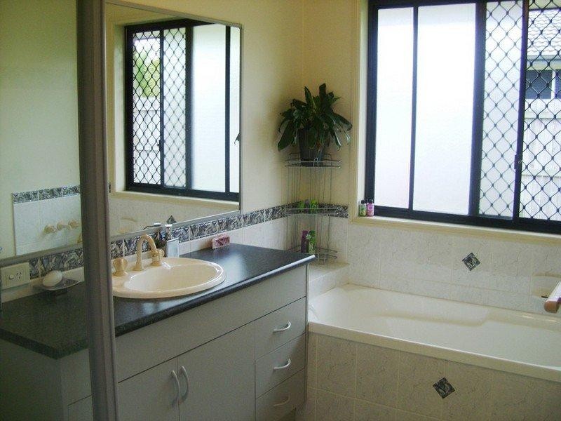 2 Cairns Crescent, Deception Bay QLD 4508