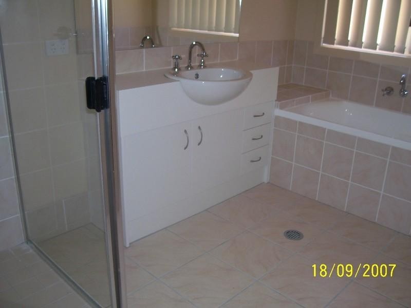 6 Radiata Court, Morayfield QLD 4506