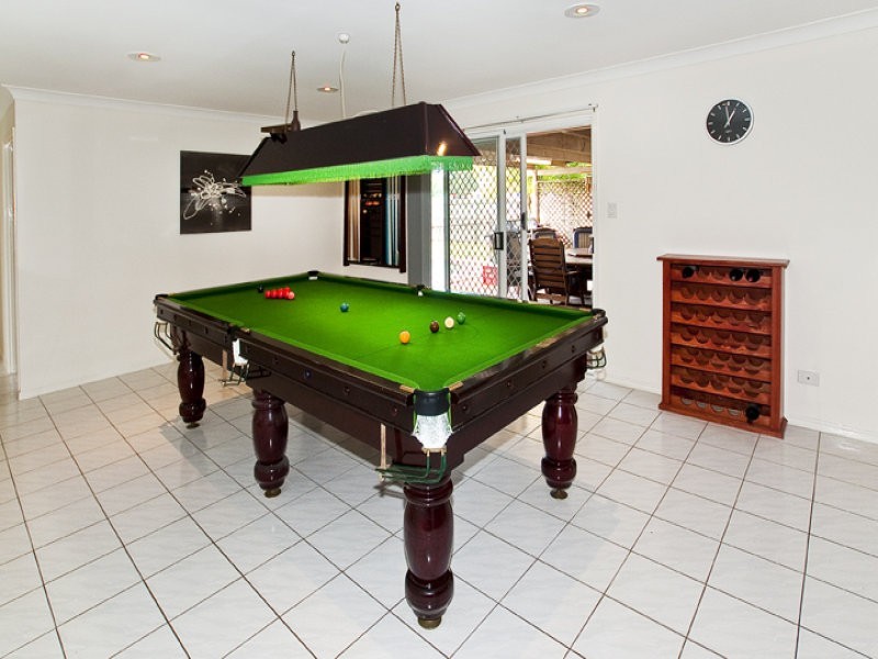 20 Linthaven Drive, Rothwell QLD 4022
