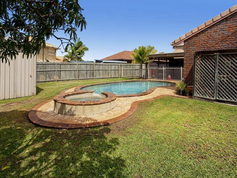 20 Linthaven Drive, Rothwell QLD 4022