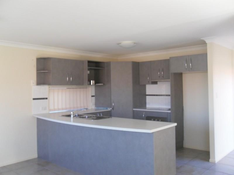 41 Leichardt Avenue, Rothwell QLD 4022