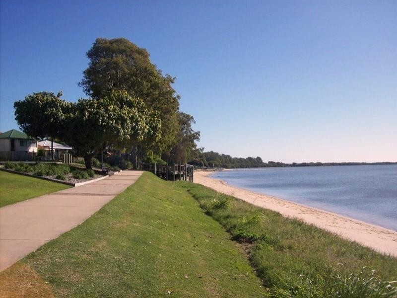 2/5 Adonis Court, Rothwell QLD 4022