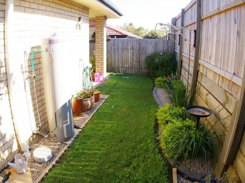 1/8 Adonis Court, Rothwell QLD 4022