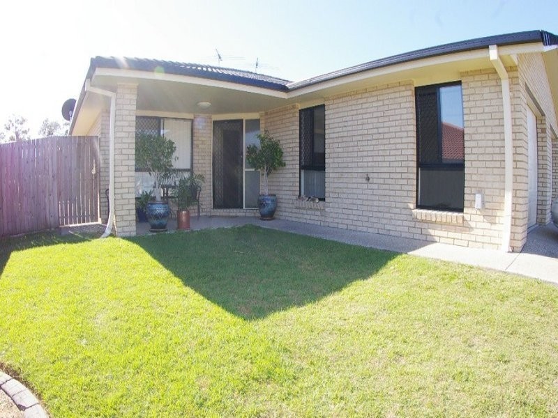 1/8 Adonis Court, Rothwell QLD 4022