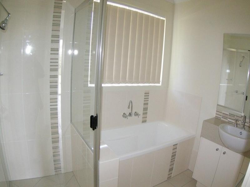 11 Pristine Place, Ningi QLD 4511