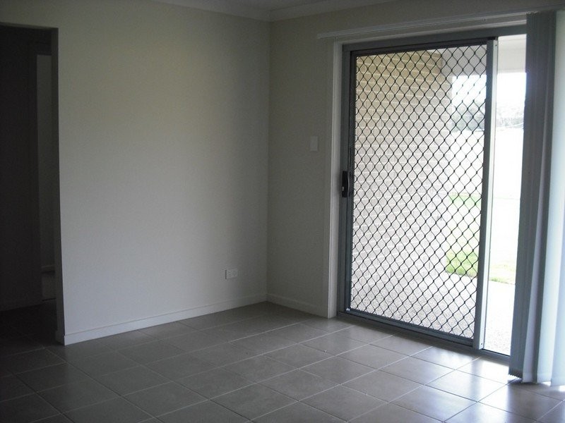 12 Broadleaf Place, Ningi QLD 4511