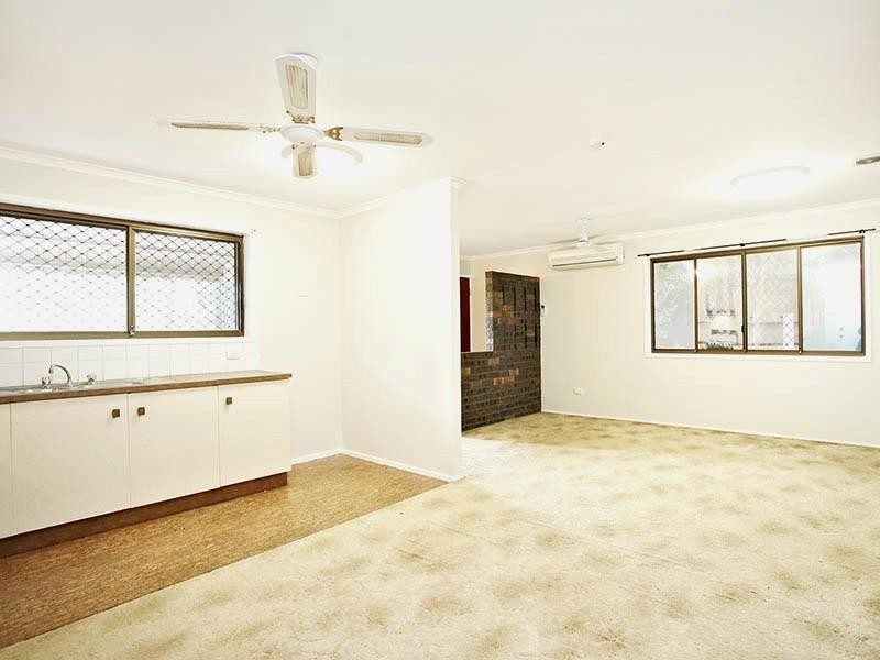 2/4 Simon Street, Deception Bay QLD 4508